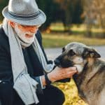 Terapias asistidas con perros para personas mayores