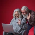 ¿Cómo puede beneficiar la tecnología a las personas mayores?